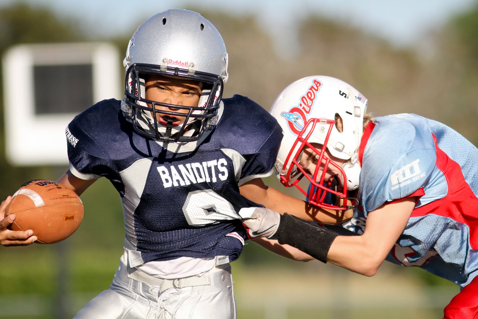 E-FirstAid Supplies Blog - How do I Recognize and Treat a Concussion?